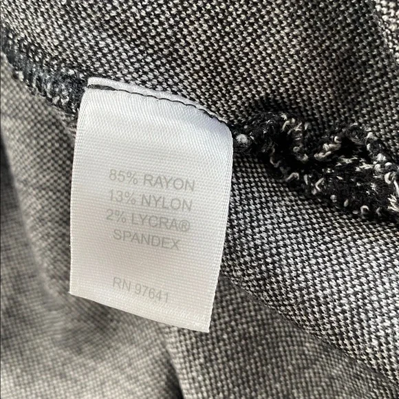 J. Jill Patterned Tunic Top - Picture 9 of 9